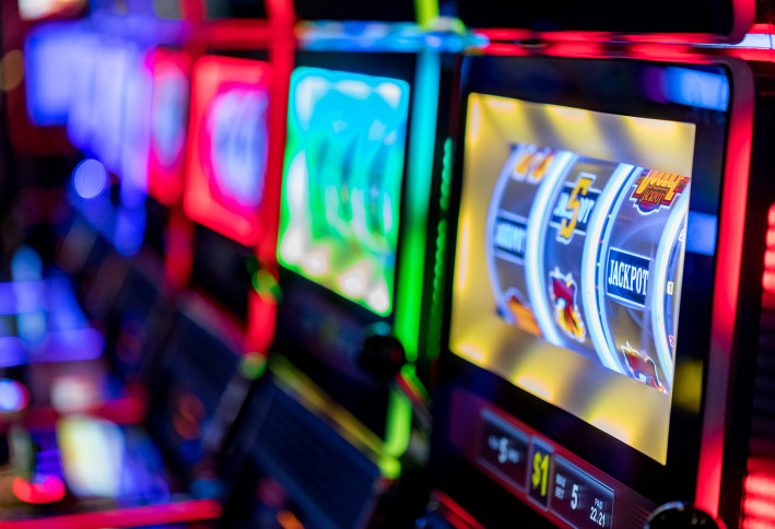 how to tell if a slot machine is ready to pay